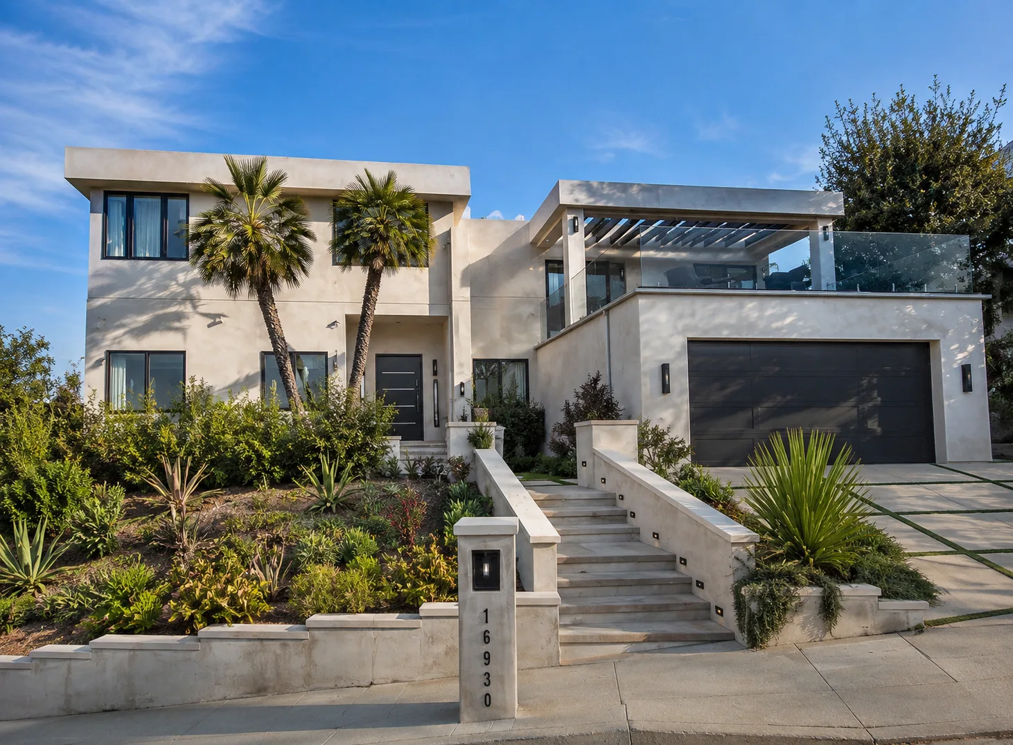 Encino luxury home construction